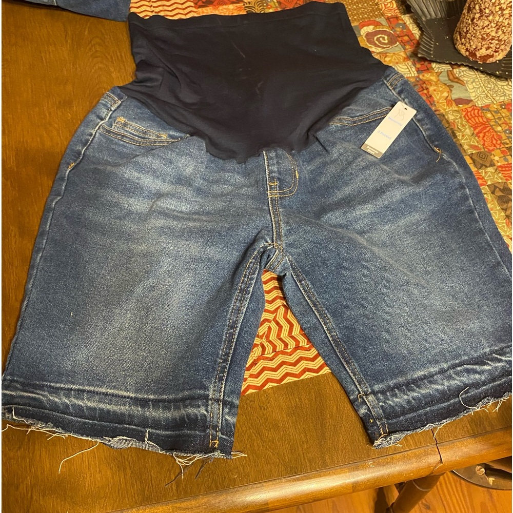 Time and tru maternity